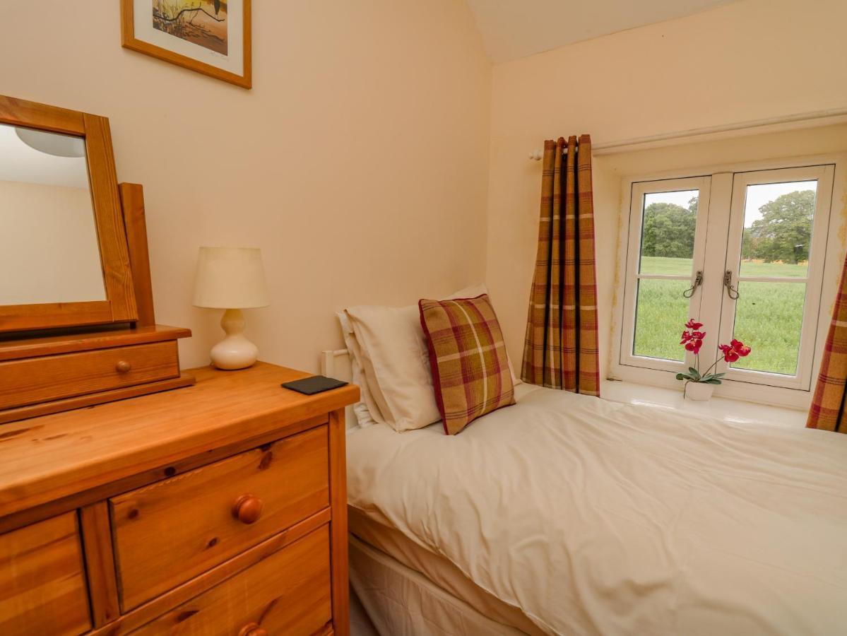 Byrdir Cottage Llanwrthwl Bagian luar foto